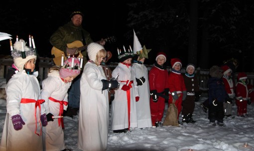 I torsdags kväll var vi inbjuda till Luciafest