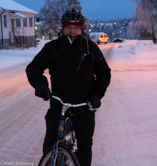 Idag ska du väl inte cykla?, sa  Birgitta, det är - 22 grader ute