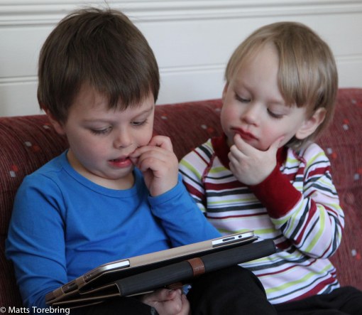 Hur ska vi lösa detta dataproblemet fundear Linus & Oliver.