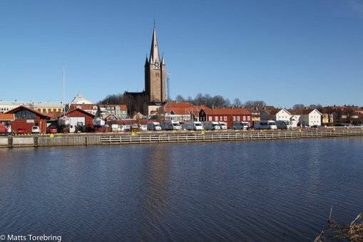 Ställplatsen och hamnen sett utifrån hamnpiren