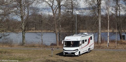 Vi vaknar till en riktigt vacker lördagsmorgon i strålande solsken.
