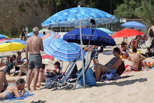 Här sitter vi tillsammans med vår "goa" vänner.