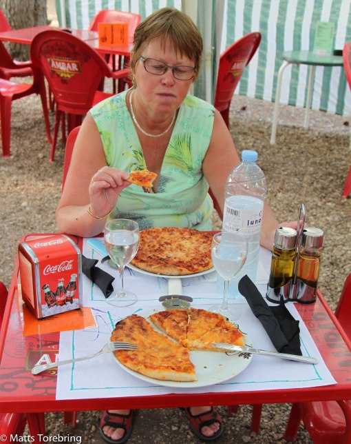 Denna varma och härliga dag avslutade vi med pizza i "Restaurangen".