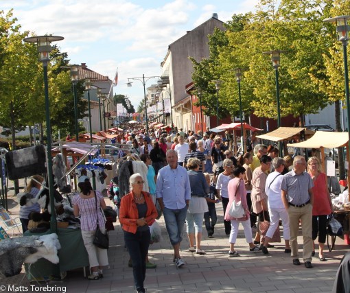 Torggatan mella torget och Rörstrand Outlet