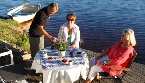 Vi välkomnades med kaffe på båtbryggan.