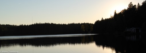 Solen gick snart ned borta i väster.