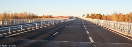 Här börjar den nya bron.