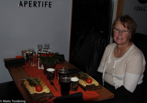 Jag hade lovat bjuda Birgitta på något som tack för all "byggservice hemma.