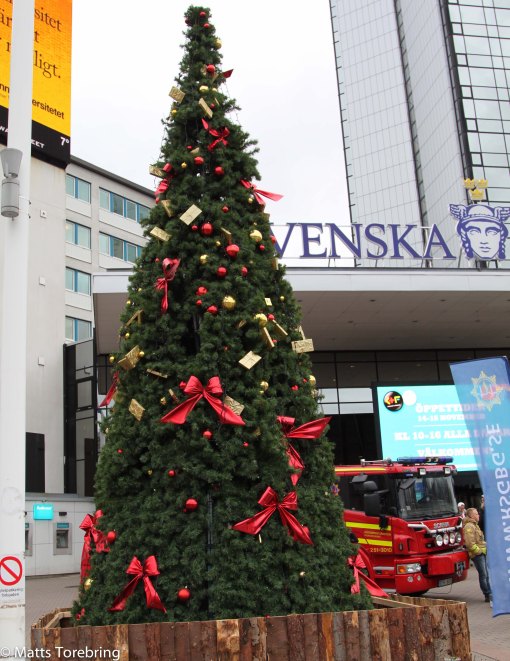 Utanför entrén till Svenska Mässan