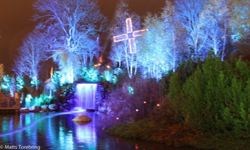 Nu har gått ut från Liseberg för att gå till spårvagnen.