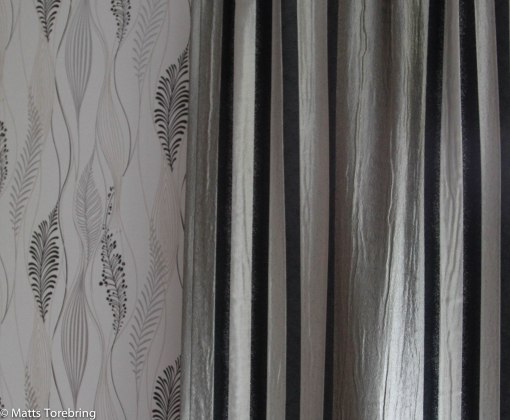 Duken skulle matcha gardinerna som jag var med och valde ut