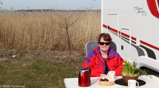 Vi åker och parkerar på Ställplatsen i Vadstena