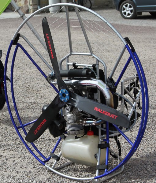 Vi ramlar in på en lokal mässa på slottsgården i Vadstena