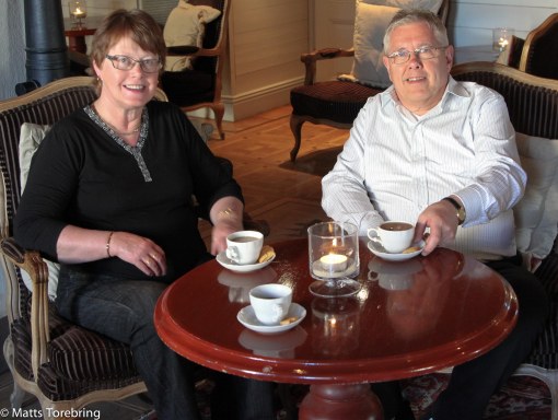 Gotta njuta av kaffe i salongen efter maten