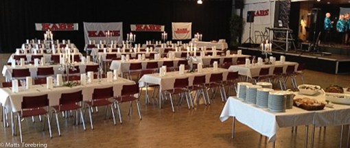 På fredagskvällen var det uppdukat till stor 10- årsfest i samma lokaler.