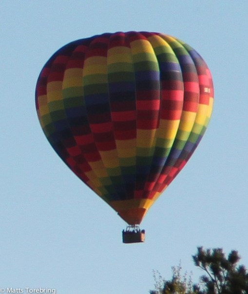 Vem är det som kommer? sade både Birgitta & jag...