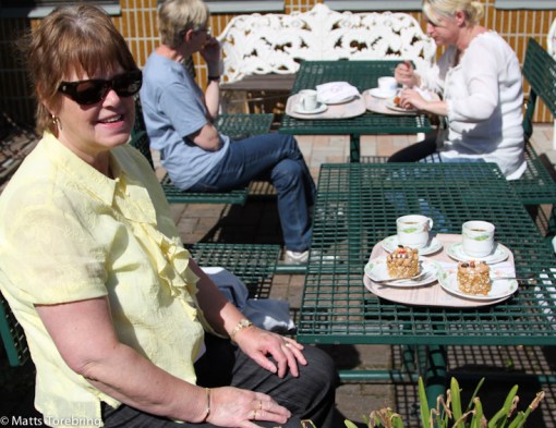 En svensk kopp kaffe på Linnés Konditori med moccabakelse