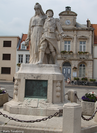 Detta är nog ett av de mest tråkiga torg jag sett och varit på.