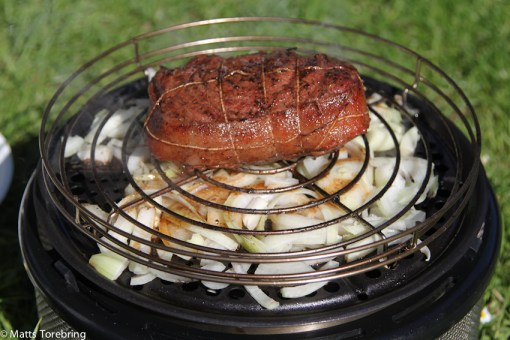 Biffstek med lök på grillen