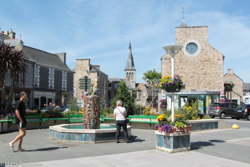 Vi vände tillbaka när vi kom till centrum