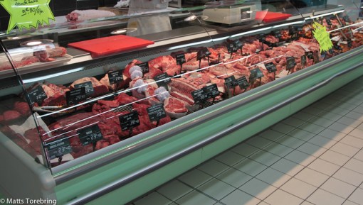 Återigen ett mäktig matavdelning i en stor butik.