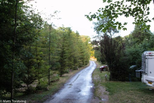 Mycket tomter, mycket bungalows , mycket planteringar