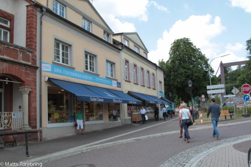 Vi visste att deras outlet är stor, men jag trodde den var större ändå