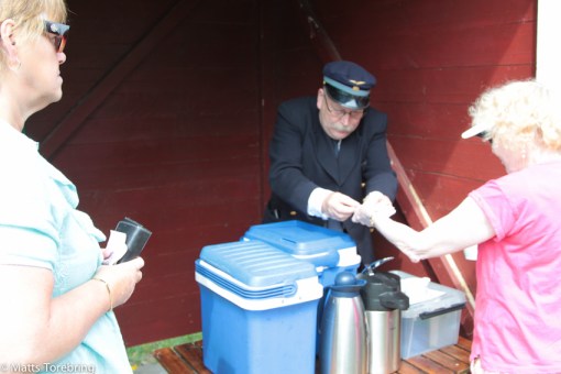 Nu säljs Torebrings kanelbullar och kaffe för 20:-.