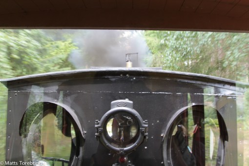 Vi satt i sista vagnen bort, nu har vi samma vagn fast närmast loket