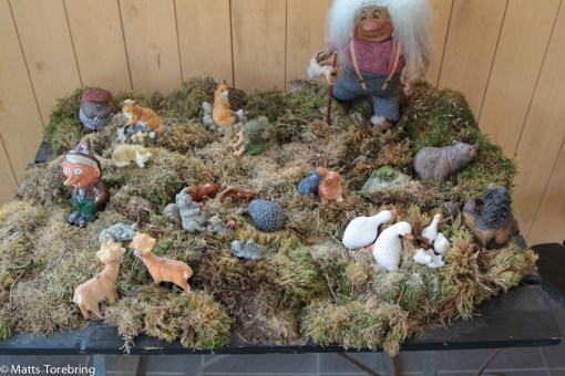 Vid entrén till restaurangen bor dessa djur