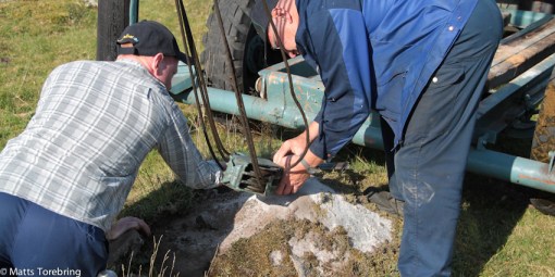 Några stenar var redan förborrade för en fästögla