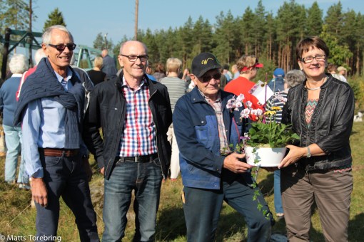 Blommor till restauratören av maskinen
