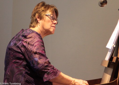 Min kära Birgitta älskar att spela