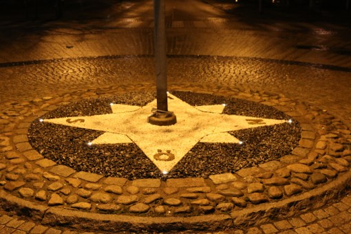 Så lyser den ut på kvällen