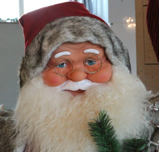 Idag hade Tomtefar inbjudit 41 personer på jullunch på J3 köket