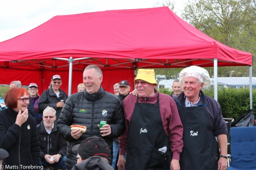 Alla som fyllt år under veckan fick tre korvar och applåder