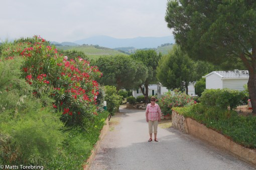 Vi lämnar vår fina camping och börjar gå.