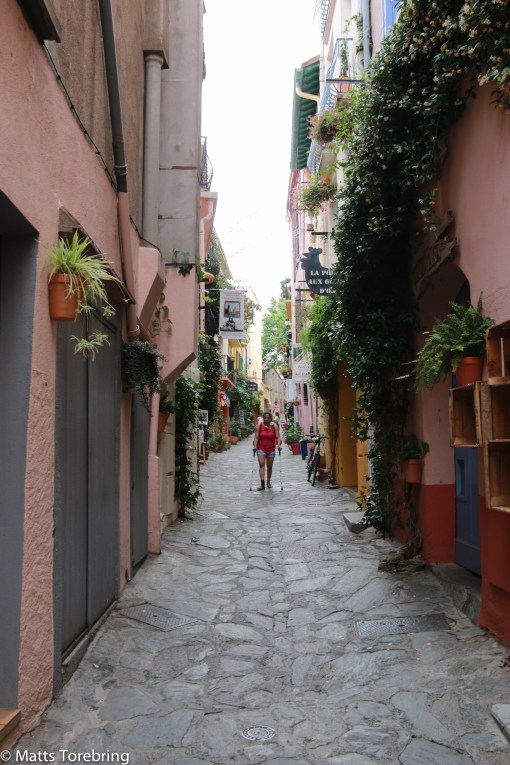 Klockan är 19 och affärena börjar stänga.