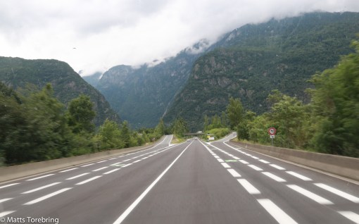 Jättefin väg upp i Alperna