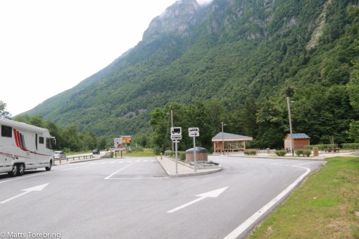 Jag bara skrattar när jag ser denna lilla rastplats, är jag kvar i Frankrike?