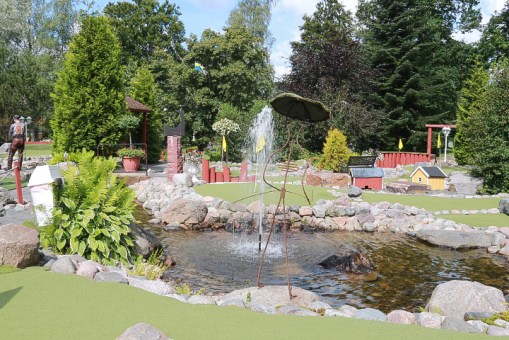 Vänhems Minigolfbara