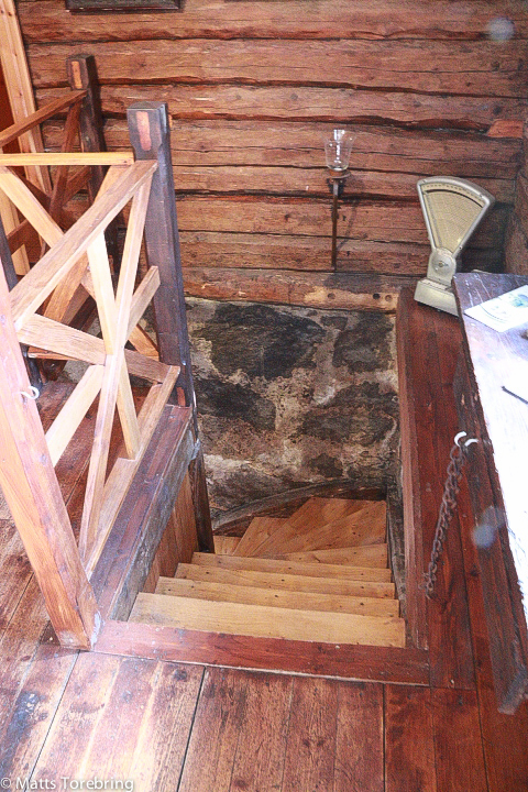 Nästa gång frågar jag om jag får gå en trappa ned.