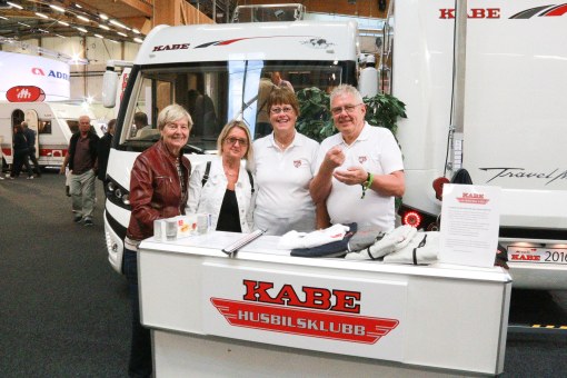 Matts & Birgitta i Kabe Husbilsblubb monter kl. 10 - 12