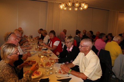 Räkfrossa med vänner i Kabeklubben