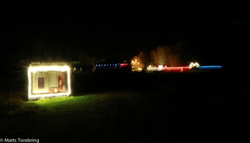 Där borta ser det ut att finnas något