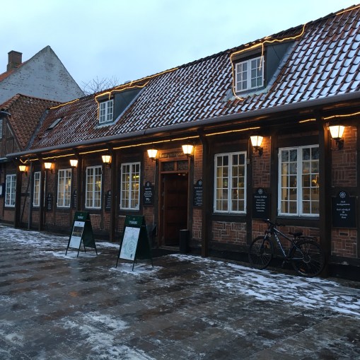 Idag sökte vi upp ett nytt matställe